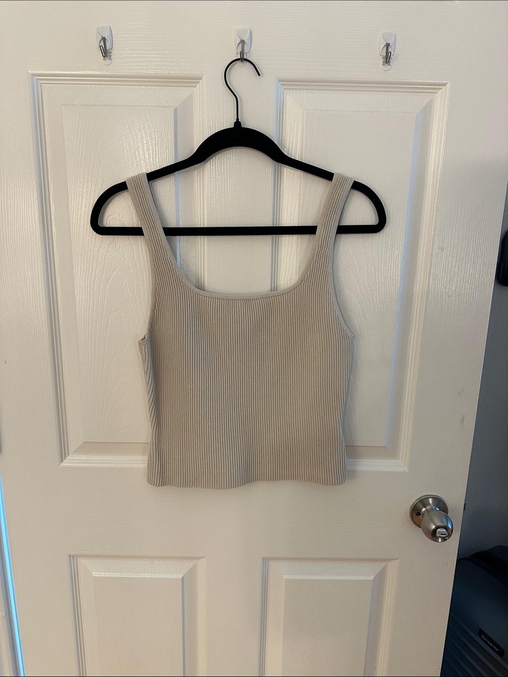 aritzia babaton sculpt tank